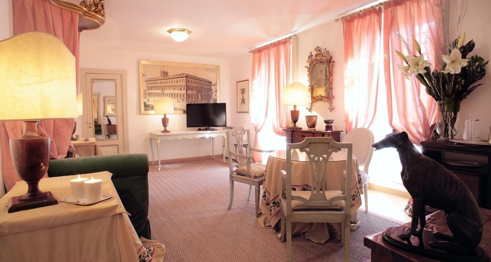 Residenza Ruspoli Bonaparte Рим Екстер'єр фото